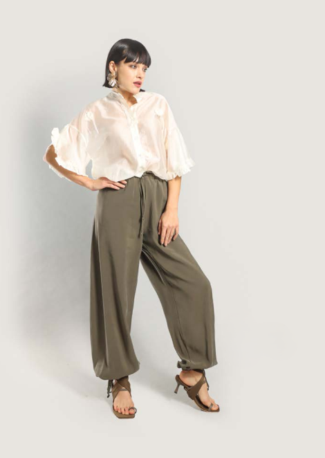 Camicia fiori applicati Le Streghe