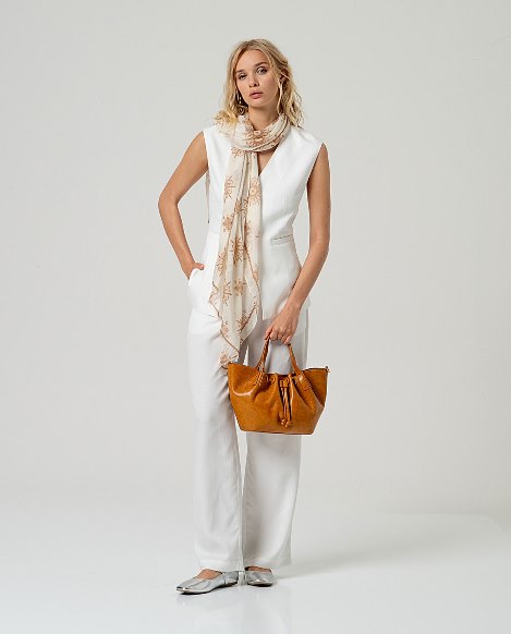 Gilet bianco Surkana