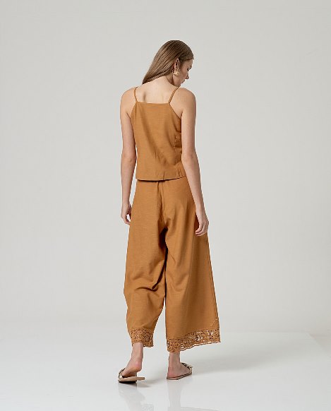Pantalone gamba larga con ricamo Surkana
