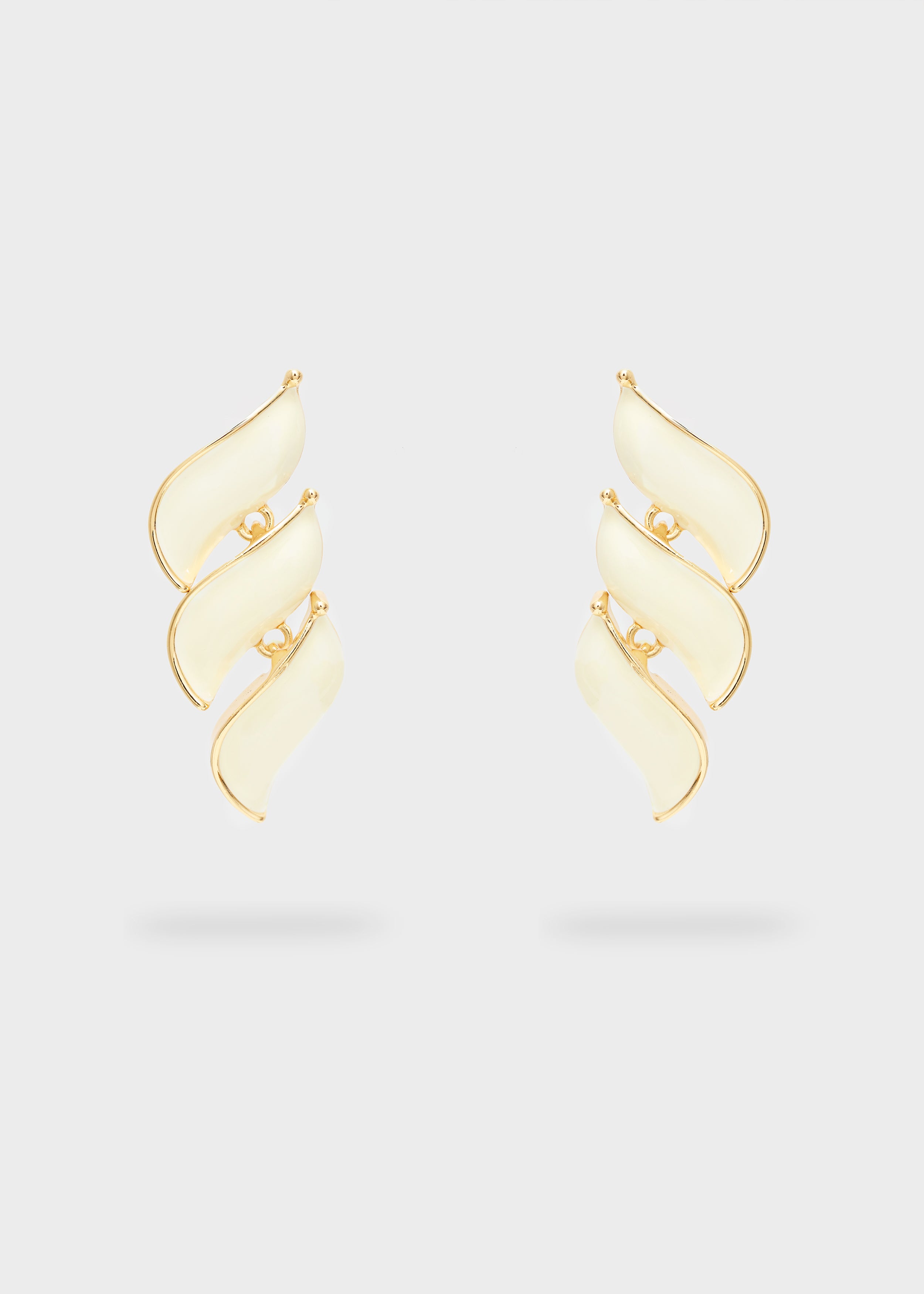 Orecchini pendenti irregolari bianco/oro