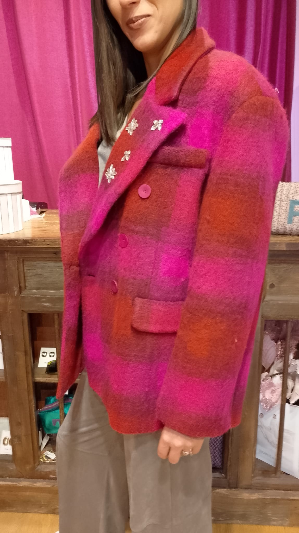 Giacca in lana oversize con applicazioni  -50%