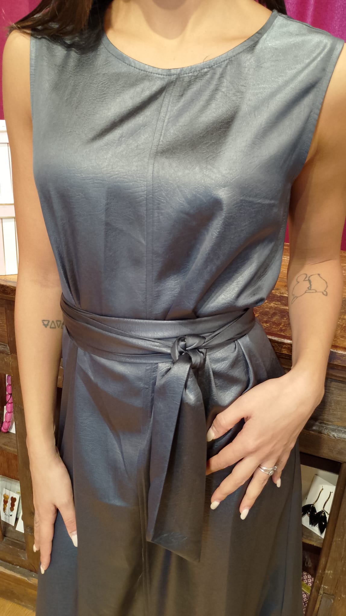 Abito smanicato midi Anonyme  -50%