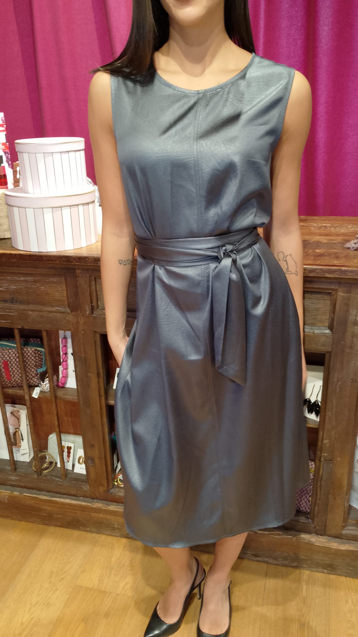 Abito smanicato midi Anonyme  -50%