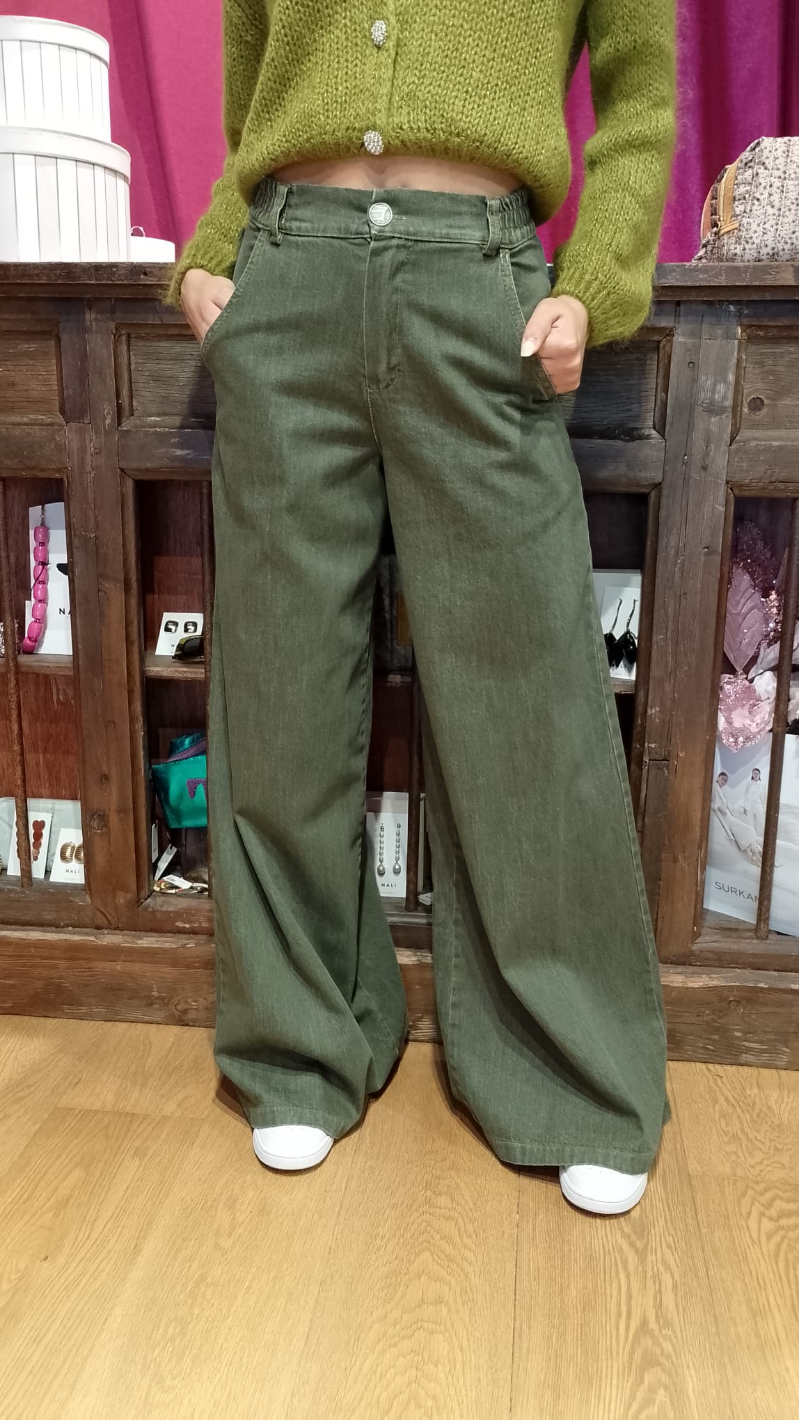 Jeans wide leg verde  militare Le Streghe  -50%