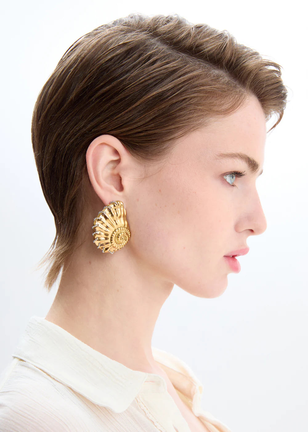 Orecchini SHELL over oro