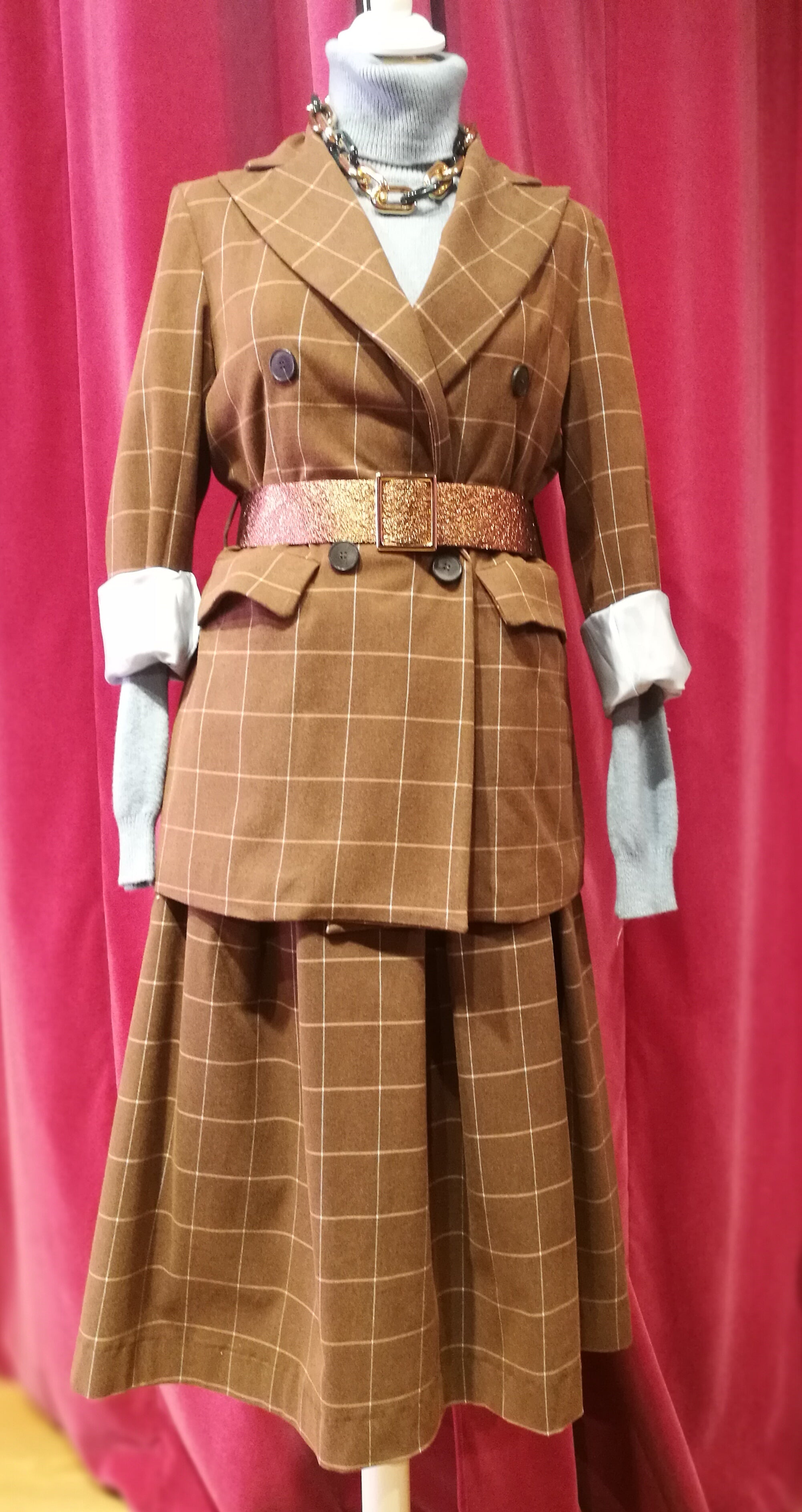 Gonna quadri a ruota